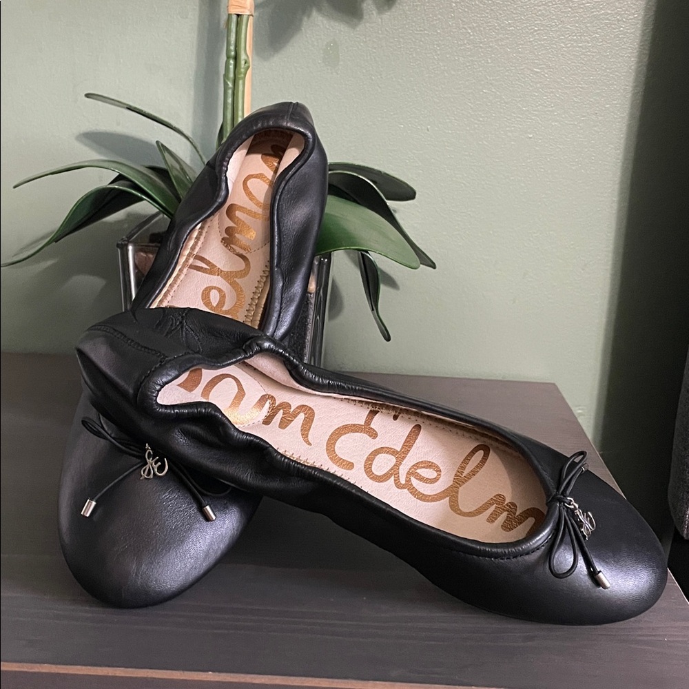 Sam Edelman Black Leather Flats | Size 9.5